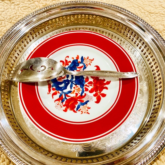 D3-Vintage MidCentury Modern Silver Plate Pastry Server Leilani… - Picture 4 of 10